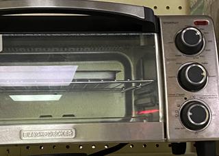 Black & Decker Toaster Oven and Kenmore Microwave - Roller Auctions